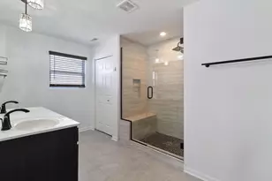 7485 Clark St, Merrillville, IN 46410 - Photo 18