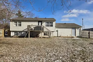 4402 Cherry Valley Dr, Indianapolis, IN 46235 - Photo 2