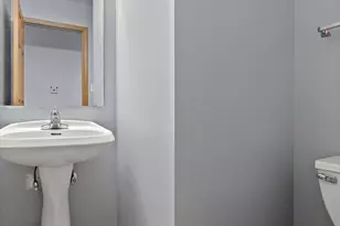 8214 Lincoln Cir, Merrillville, IN 46410 - Photo 14