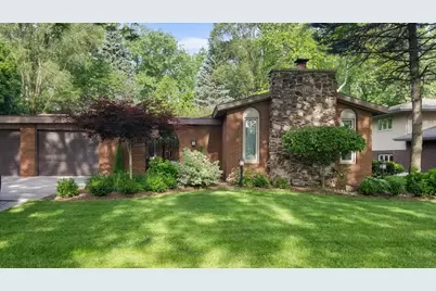 8134 Oakwood Avenue, Munster, IN 46321 - Photo 2