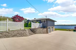 238 W Johnson Rd, La Porte, IN 46350 - Photo 4