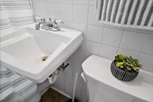 1102 Lafayette St, Valparaiso, IN 46383 - Photo 14