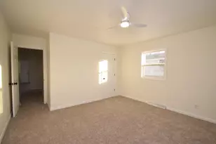 308 N Wilson St, Hobart, IN 46342 - Photo 10