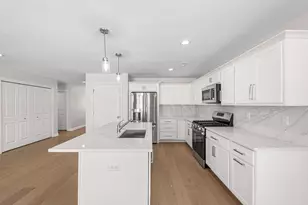 4742 Kennedy Ave, East Chicago, IN 46312 - Photo 10