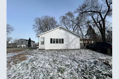 15 Kenworthy Street, Valparaiso, IN 46385 - Photo 1