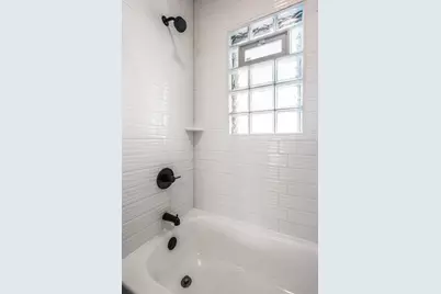 6839 Arkansas Avenue, Hammond, IN 46323 - Photo 10