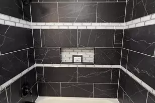 2425 Adams St, Gary, IN 46407 - Photo 24