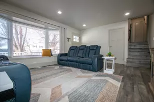 2950 101st St, Highland, IN 46322 - Photo 8