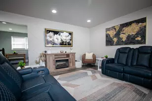 2950 101st St, Highland, IN 46322 - Photo 4