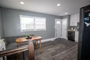 2950 101st St, Highland, IN 46322 - Photo 10