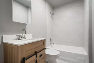 565 Jackson St, Gary, IN 46402 - Photo 16