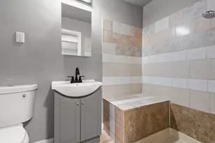 565 Jackson St, Gary, IN 46402 - Photo 12