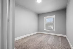 565 Jackson St, Gary, IN 46402 - Photo 18