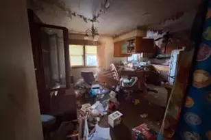 826 S Mayflower Rd, La Porte, IN 46350 - Photo 4