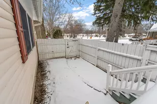 507 S 20th St, Chesterton, IN 46304 - Photo 22