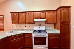 6198 Avocet Cir, Hobart, IN 46342 - Photo 16