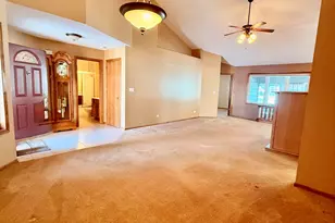 6198 Avocet Cir, Hobart, IN 46342 - Photo 8