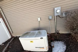 6198 Avocet Cir, Hobart, IN 46342 - Photo 56