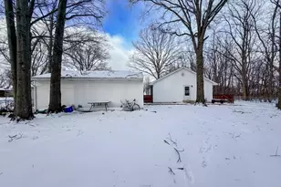 1128 Earl Rd, Michigan City, IN 46360 - Photo 24
