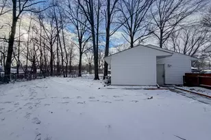 1128 Earl Rd, Michigan City, IN 46360 - Photo 20