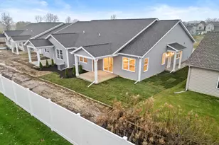 6375 Jasmine Ave, Portage, IN 46368 - Photo 10