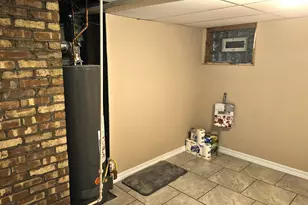 1212 W Taft St, Gary, IN 46404 - Photo 30