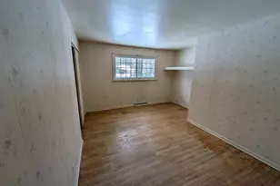 405 Spruce Dr, Trail Creek, IN 46360 - Photo 20