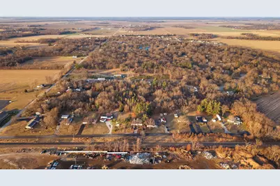 655 Orchid Street SE, Demotte, IN 46310 - Photo 10