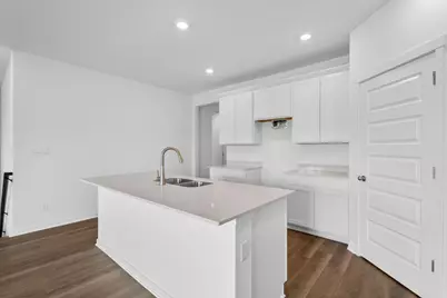 7714 W 106th Place, Crown Point, IN 46307 - Photo 2