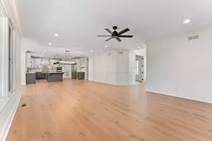 13822 Waterleaf Dr, Saint John, IN 46373 - Photo 16
