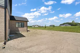 13822 Waterleaf Dr, Saint John, IN 46373 - Photo 6