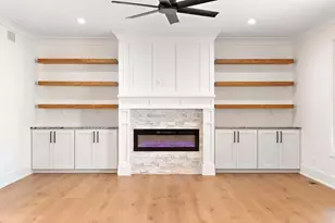 13822 Waterleaf Dr, Saint John, IN 46373 - Photo 10