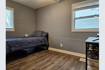 8129 Wicker Park Drive, Highland, IN 46322 - Photo 12