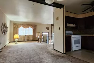 3403 W 77th Pl, Merrillville, IN 46410 - Photo 8