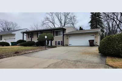 3403 W 77th Place, Merrillville, IN 46410 - Photo 2