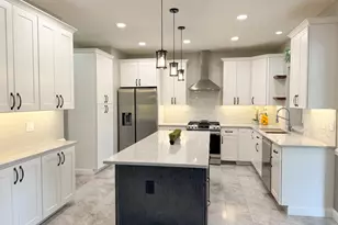 513 Kinsale Ct, Valparaiso, IN 46385 - Photo 10