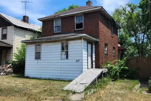 627 Tennessee St, Gary, IN 46402 - Photo 2