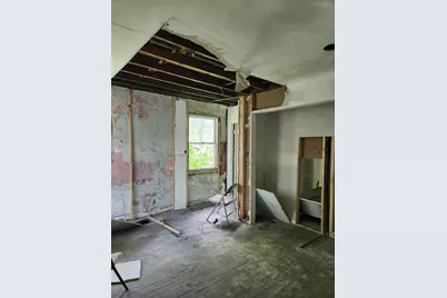 627 Tennessee Street, Gary, IN 46402 - Photo 18