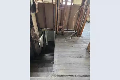 627 Tennessee Street, Gary, IN 46402 - Photo 10