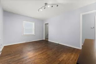 139 N Indiana St, Griffith, IN 46319 - Photo 4