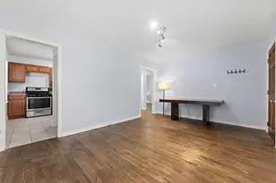 139 N Indiana St, Griffith, IN 46319 - Photo 2