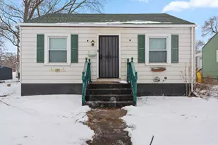 139 N Indiana St, Griffith, IN 46319 - Photo 1