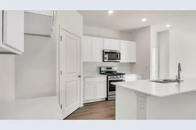 7866 W 106th Place, Saint John, IN 46373 - Photo 10