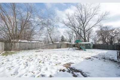 763 Timberline Pkwy, Valparaiso, IN 46385 - Photo 14