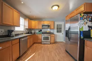 763 Timberline Pkwy, Valparaiso, IN 46385 - Photo 2