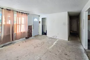 4820 E 26th Ave, Lake Station, IN 46405 - Photo 4