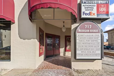 717 Michigan Avenue, La Porte, IN 46350 - Photo 2