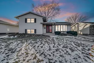 9220 Wildwood Dr, Highland, IN 46322 - Photo 32