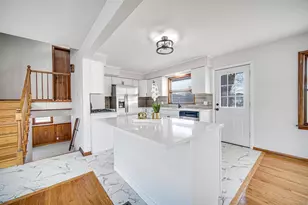 9220 Wildwood Dr, Highland, IN 46322 - Photo 2