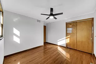 9220 Wildwood Dr, Highland, IN 46322 - Photo 16